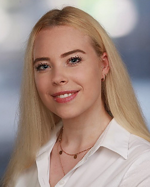 Frau Celine Sauerwein